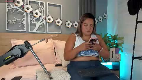 Elise Play Boobs online show from 07/01/26, 07:02