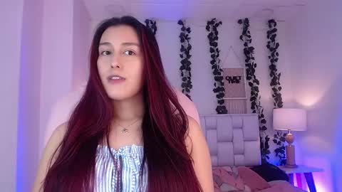 Snapshot of elisevalmont chatting on 04/16/26, 03:29 ELISE online show from 04/16/26, 03:29