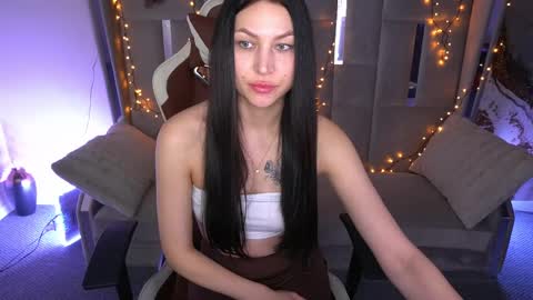 Snapshot of elisevelour chatting on 04/01/26, 12:28 elisevelour online show from 04/01/26, 12:28