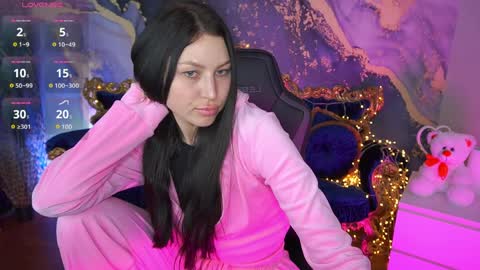 Snapshot of elisevelour chatting on 04/05/26, 12:35 elisevelour online show from 04/05/26, 12:35