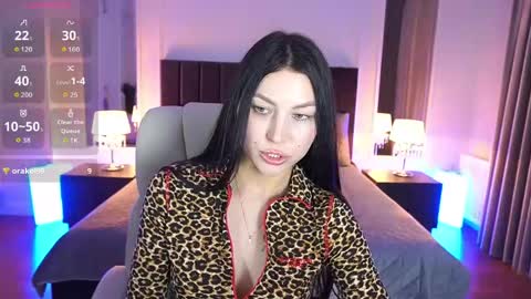 Snapshot of elisevelour chatting on 04/18/26, 12:20 elisevelour online show from 04/18/26, 12:20