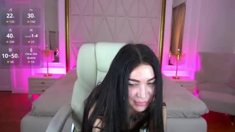 Snapshot of elisevelour chatting on 04/22/26, 12:28 elisevelour online show from 04/22/26, 12:28