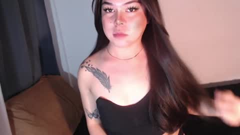 Snapshot of elisex18 chatting on 05/31/26, 07:37 Elise online show from 05/31/26, 07:37
