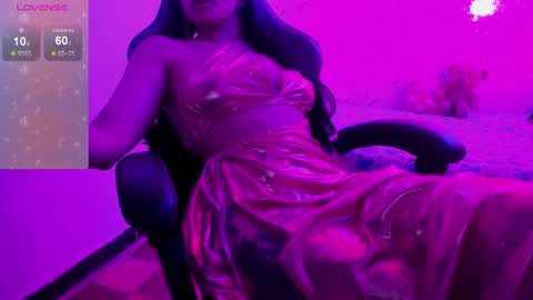 E L I S S A online show from 12/18/25, 02:28