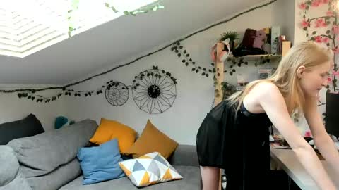 EliteEros online show from 05/16/26, 01:10