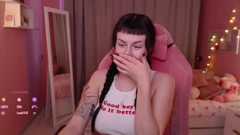 Ari online show from 12/01/25, 07:57