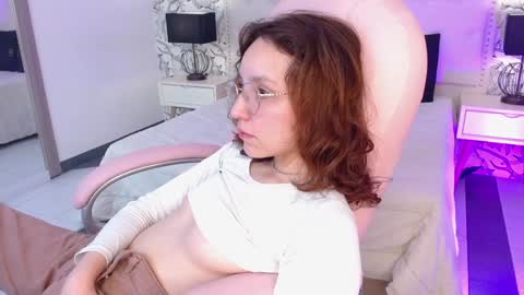 Eliza online show from 01/12/25, 07:21