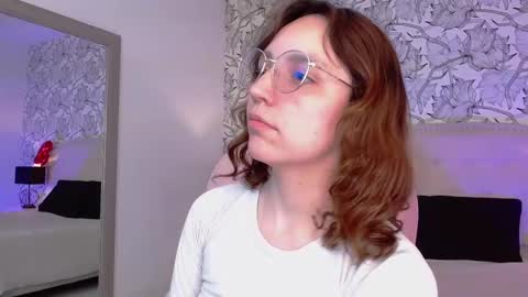 Eliza online show from 02/22/25, 07:47