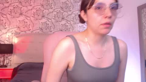 Eliza online show from 10/10/25, 07:57