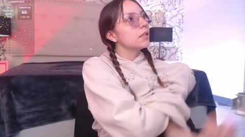 Eliza online show from 10/14/25, 07:47