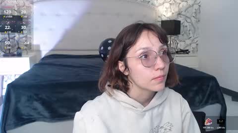 Eliza online show from 10/26/25, 07:31