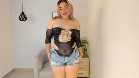 Snapshot of eliza_pryor chatting on 06/11/26, 12:14 eliza_pryor online show from 06/11/26, 12:14