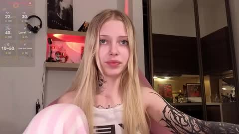 Snapshot of eliza_sadcat chatting on 02/03/26, 09:31 Elizabeth online show from 02/03/26, 09:31