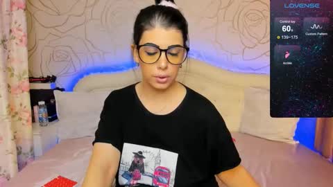 Snapshot of elizabetalee chatting on 10/17/25, 09:12 Eliza online show from 10/17/25, 09:12