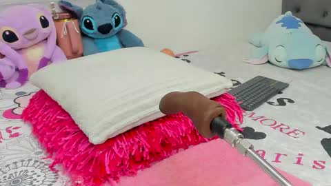 ELIZA online show from 11/01/25, 04:14