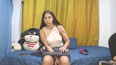 Snapshot of elizabeth_evanz chatting on 01/22/25, 02:15 elizabeth online show from 01/22/25, 02:15
