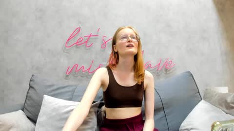 Snapshot of elizabeth_harpper chatting on 02/08/25, 02:05 Elizabeth online show from 02/08/25, 02:05