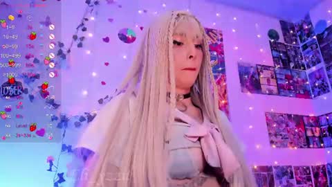 Snapshot of elizabeth_jing chatting on 06/17/26, 10:21 Independent Model online show from 06/17/26, 10:21