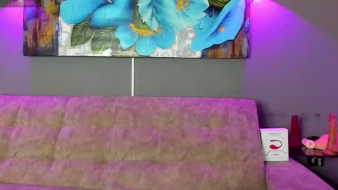 Elizabeth Lamer online show from 11/13/25, 06:45