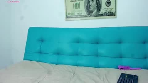 Elizabeth Lamer online show from 12/04/25, 08:01