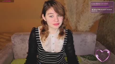 Snapshot of elizabeth_rready chatting on 05/19/26, 01:56 Elizabeth online show from 05/19/26, 01:56