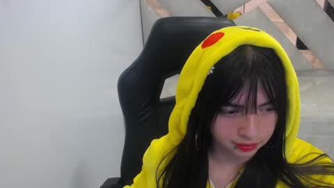 Snapshot of elizabeth_t_ chatting on 02/21/26, 03:07 Elizabeth online show from 02/21/26, 03:07