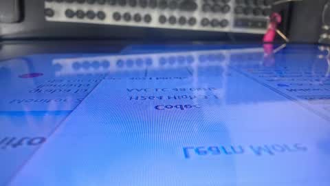 Snapshot of elizabeth_t_ chatting on 02/25/26, 08:57 Elizabeth online show from 02/25/26, 08:57