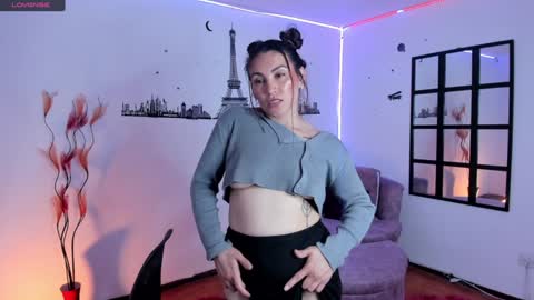 Elizabeth online show from 12/26/24, 09:04