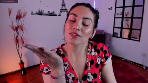 Elizabeth online show from 01/10/25, 07:54