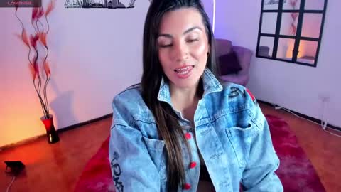 Elizabeth online show from 03/06/25, 06:16