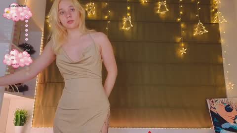 Snapshot of elizabethandersen chatting on 02/08/25, 01:11 Elizabeth online show from 02/08/25, 01:11