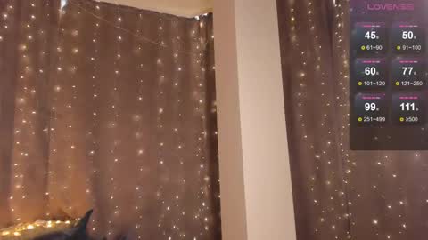 Snapshot of elizabethandersen chatting on 03/12/25, 01:14 Elizabeth online show from 03/12/25, 01:14