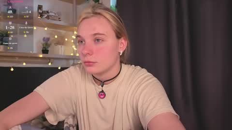 Elizabeth online show from 05/23/26, 01:22