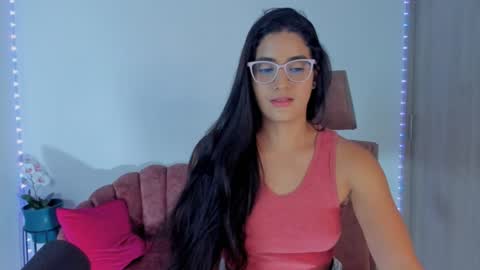 Snapshot of elizabetharo chatting on 12/06/24, 02:35 Eliza online show from 12/06/24, 02:35