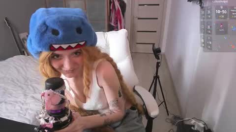 Snapshot of elizabethbritanny chatting on 03/21/26, 08:19 Adele online show from 03/21/26, 08:19