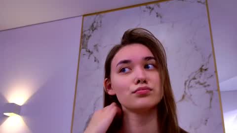 Elizabeth online show from 02/12/25, 10:48