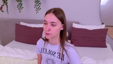 Elizabeth online show from 03/05/25, 10:32