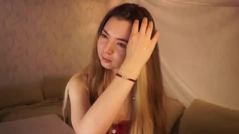 Snapshot of elizabethennals chatting on 10/24/25, 04:47 Elizabeth online show from 10/24/25, 04:47