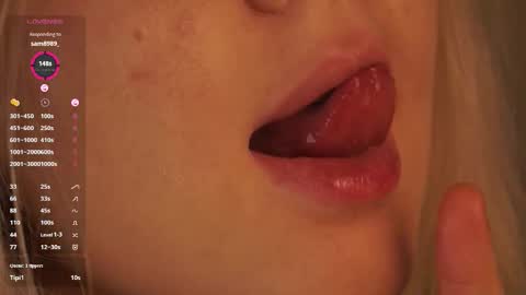 Snapshot of elizabethennals chatting on 11/11/25, 06:19 Elizabeth online show from 11/11/25, 06:19