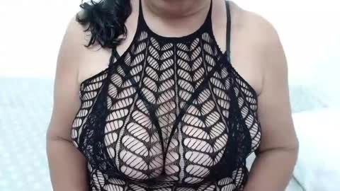 ElizabethMiler online show from 06/29/26, 04:07