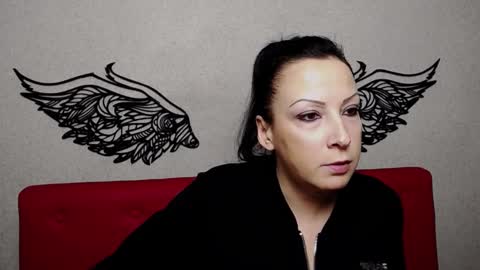 ElizabethSho online show from 12/04/24, 06:17