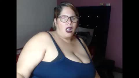 Elizabeth online show from 02/12/25, 02:21