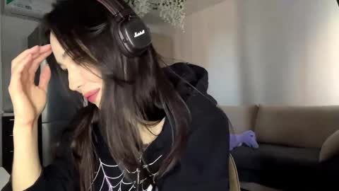 Elizabet online show from 04/12/26, 01:38