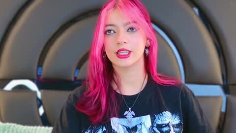 Snapshot of elizabetthkitty chatting on 02/05/25, 06:59 Elizabet online show from 02/05/25, 06:59