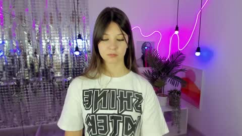 Eliza online show from 12/05/24, 04:12