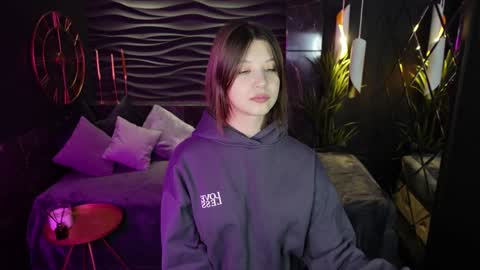 Eliza online show from 12/18/24, 12:40