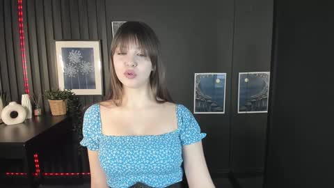 Eliza online show from 01/23/25, 01:02