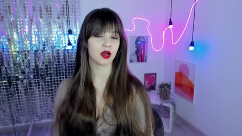 Eliza online show from 02/07/25, 07:27