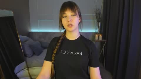 Eliza online show from 02/20/25, 01:40