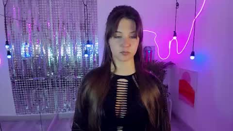 Eliza online show from 10/21/25, 01:45